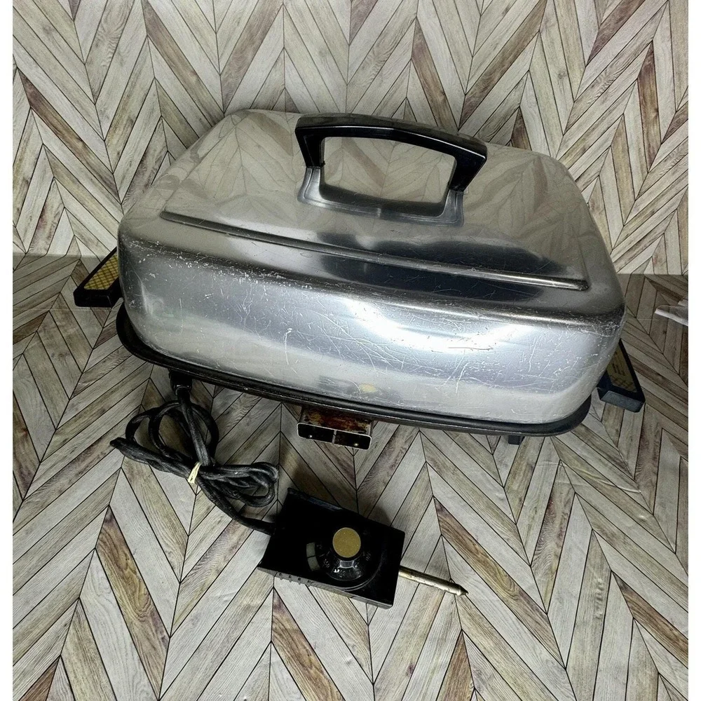 Vintage Electric‎ Skillet Silver Black Square High Dome Lid Temperature Probe